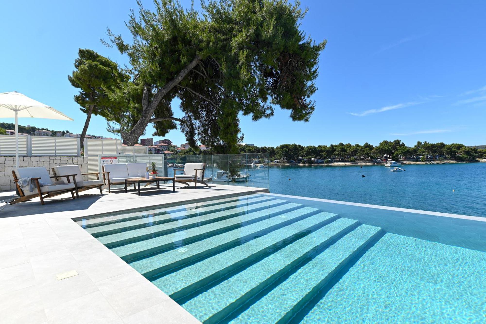 Livingstone Beach House Trogir Eksteriør bilde