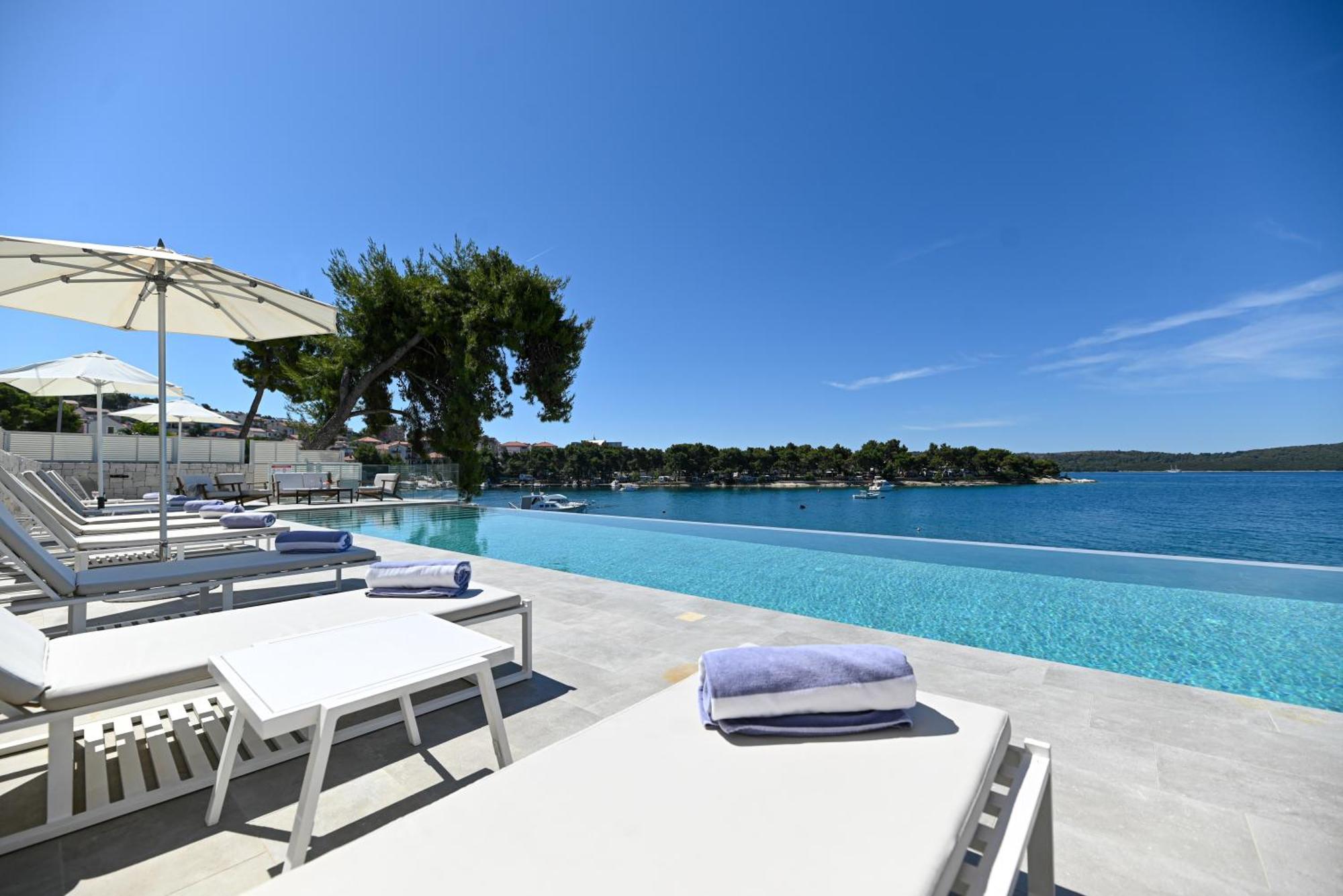 Livingstone Beach House Trogir Eksteriør bilde